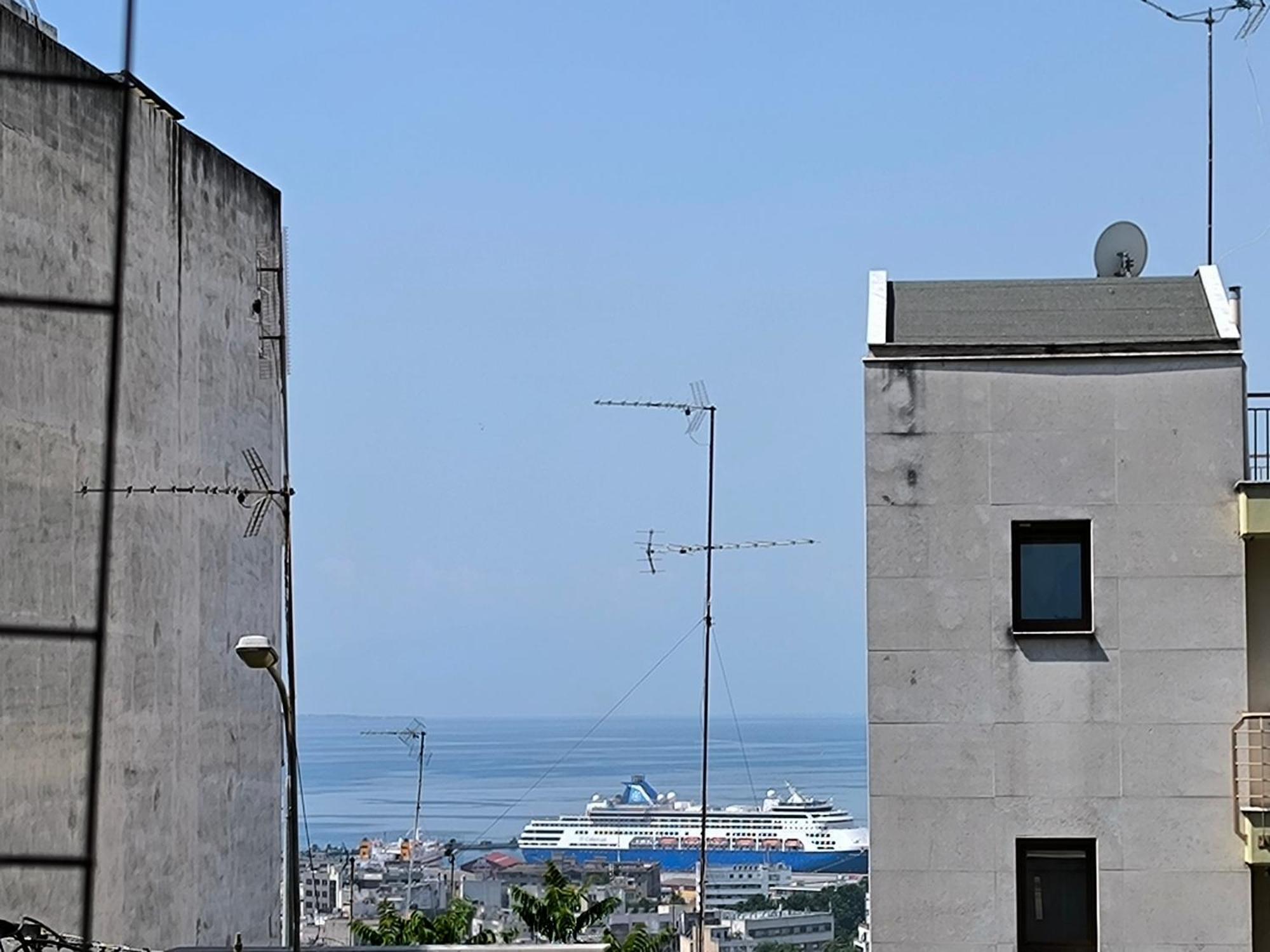 Port View, Veranda, 80 Sqm, Spacious Place For 6 Selanik Dış mekan fotoğraf