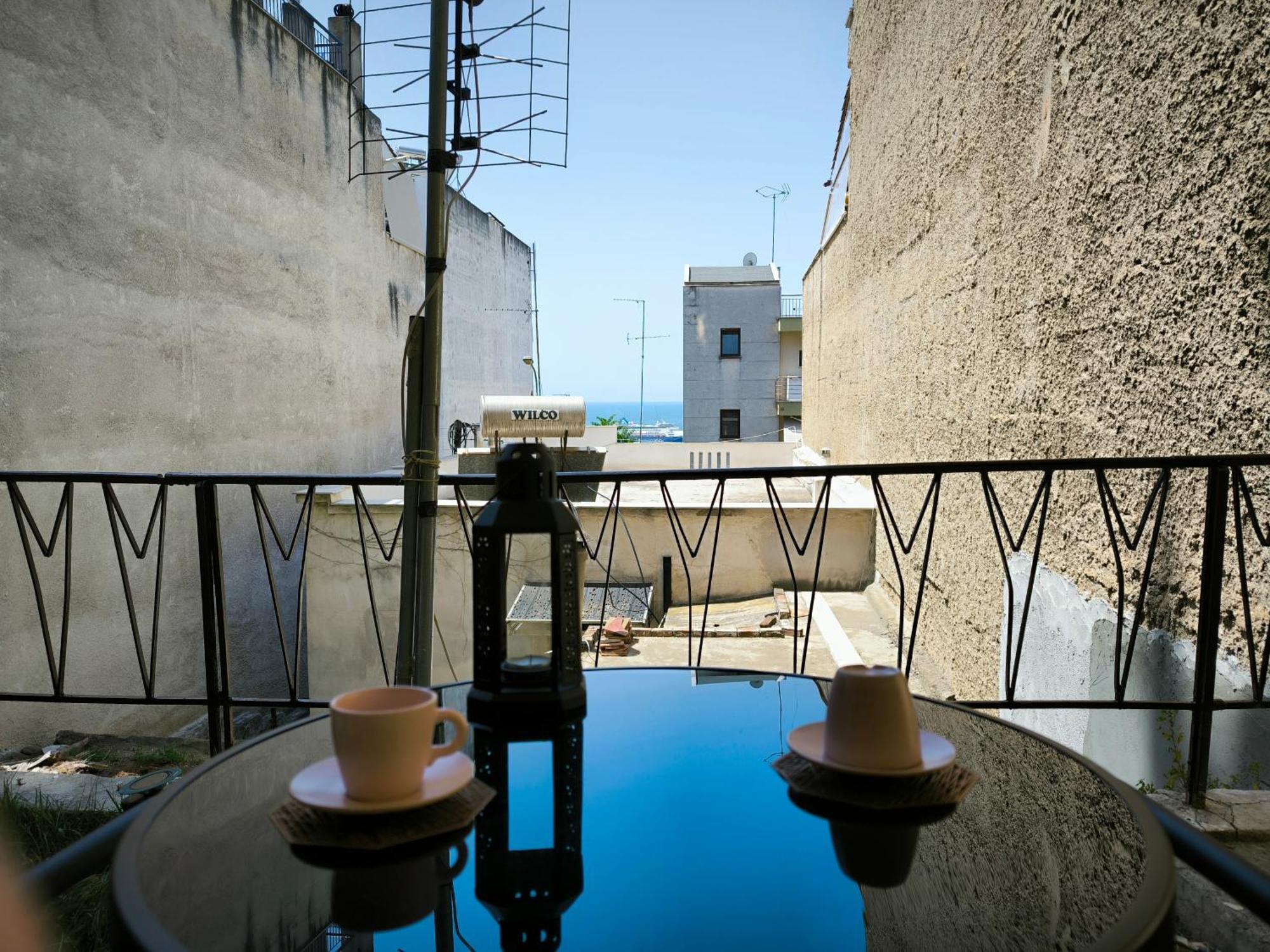 Port View, Veranda, 80 Sqm, Spacious Place For 6 Selanik Dış mekan fotoğraf